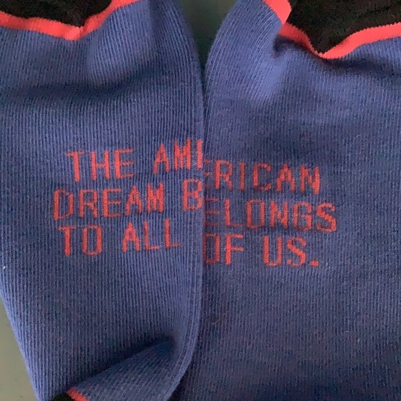 Chaussettes Stitch Politiques Nancy Pelosi - Maggie Stern - Taille Unique Femme - Neuf Avec étiquette